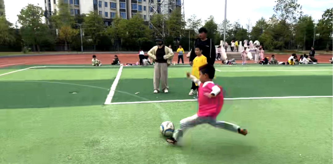 世界杯直播下载-绿茵逐梦，“足”够精彩——临川二小第八届足球联赛圆满落幕