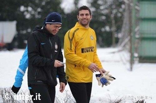 世界杯直播app-与国米4次续约的小角色， 38岁完成欧冠处子秀，40岁退役