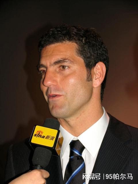 世界杯直播app-与国米4次续约的小角色， 38岁完成欧冠处子秀，40岁退役