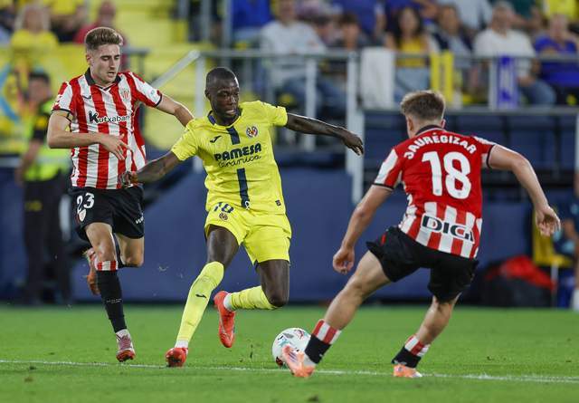 世界杯官网下载-比利亚雷亚尔vs皇家马德里：西甲积分榜二三名间的对决