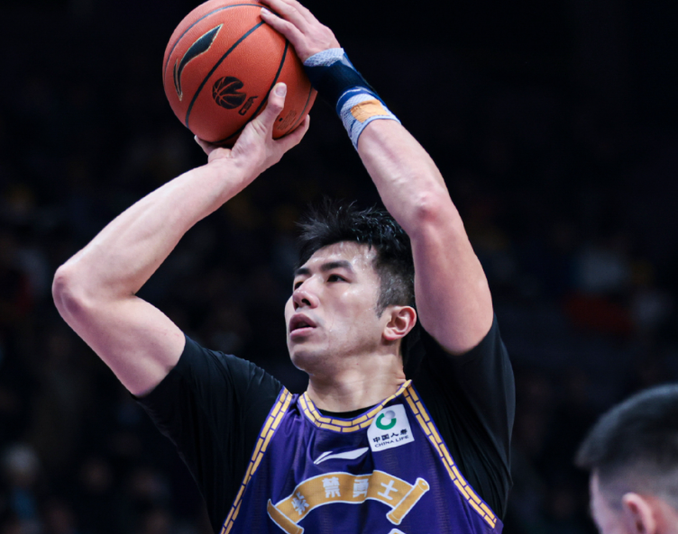 世界杯官网下载-连克北京吉林！2连胜北控强势反弹 内线大腿复活，张庆鹏帅位稳了