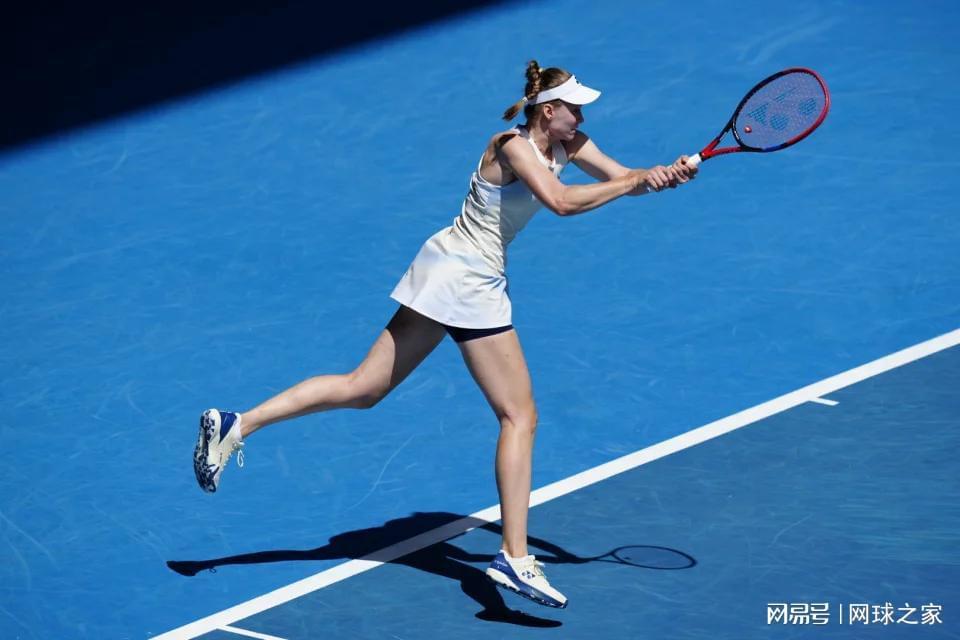 世界杯直播下载-斯瓦泰克不敌莱巴金娜全满贯梦想破碎，网友：双巴大战要来了
