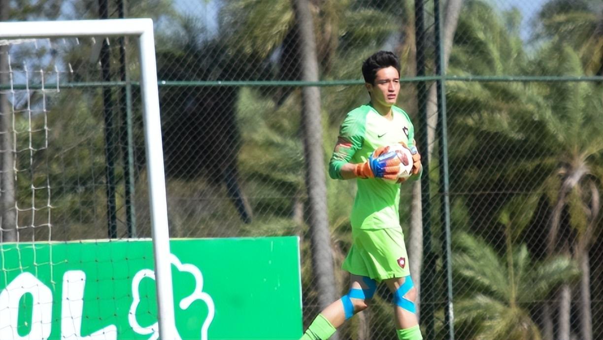 世界杯手机直播-球迷建议国安队尽快给郑图罗找好新东家！希望他能爆发，引发热议