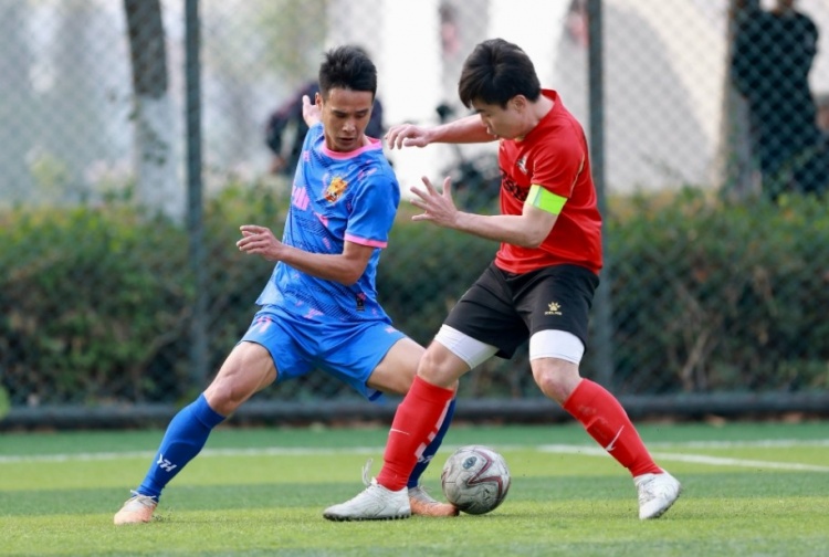 世界杯高清观看-从张雪峰猝然离世，看足球的“隐形杀手”，我们还能安心踢球吗？